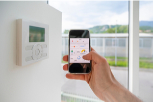 10 simple ways to cut your carbon footprint and reduce your energy bills