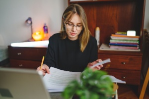 3 insightful reasons why setting goals may reduce financial bias